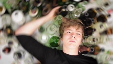 teenagers who drink face rockier transition adulthood 1